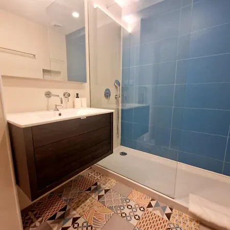 T2 Vista-rio Rooftop - * Портиман